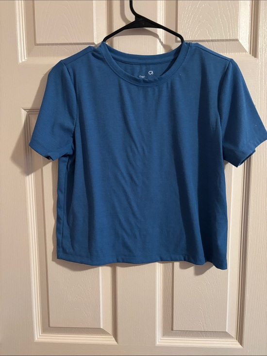 GAP Tops - GAP Blue Short Sleeve Crop Top